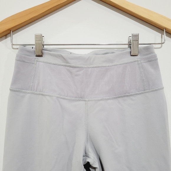 Victoria’s Secret Sport leggings size small light grey - Picture 3 of 6
